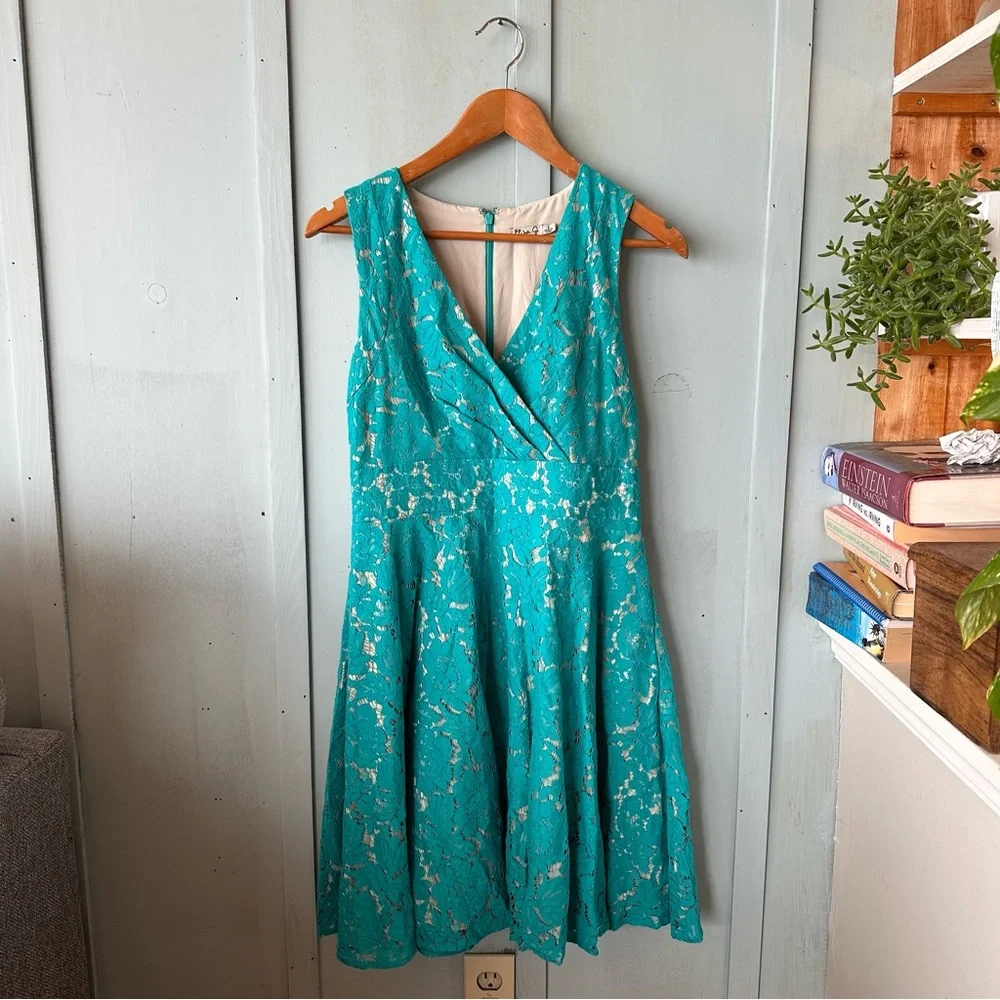 NWT Eliza J Missy Teal Turquoise Lace Flare Midi Dress Size 8 - Picture 2 of 6